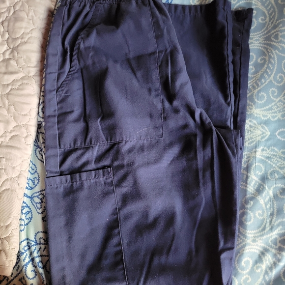 Life Style Scrub - Picture 4 of 4